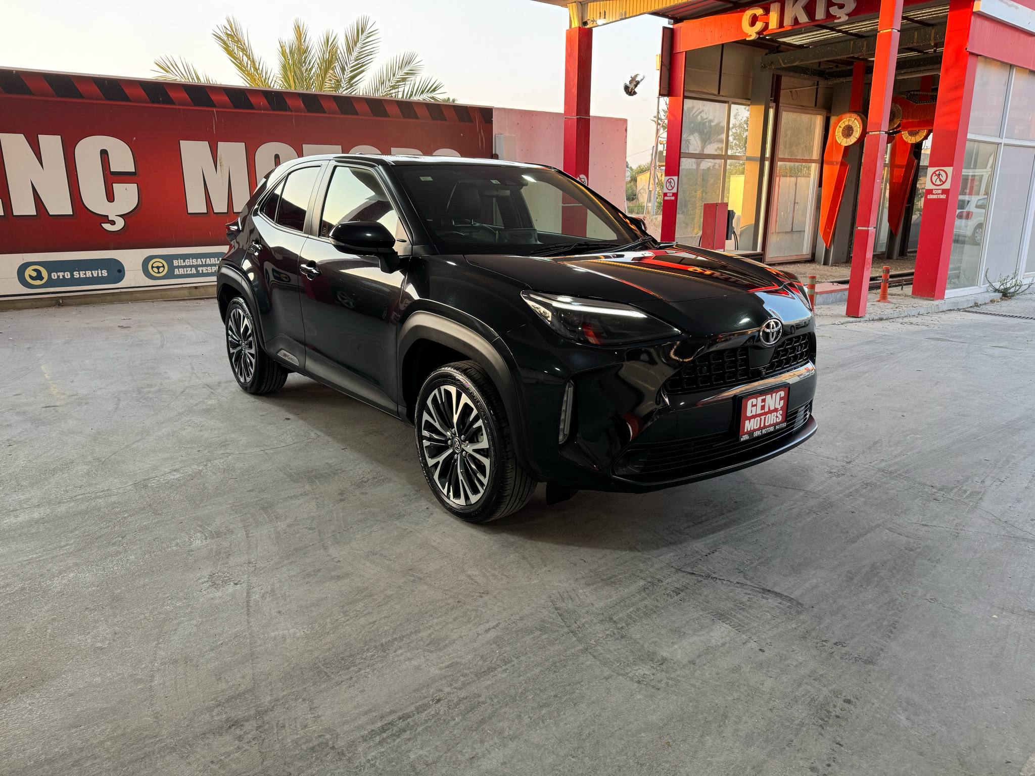 TOYOTA YARİS CROSS 2023 MODEL - HAZİRAN ÜRETİM