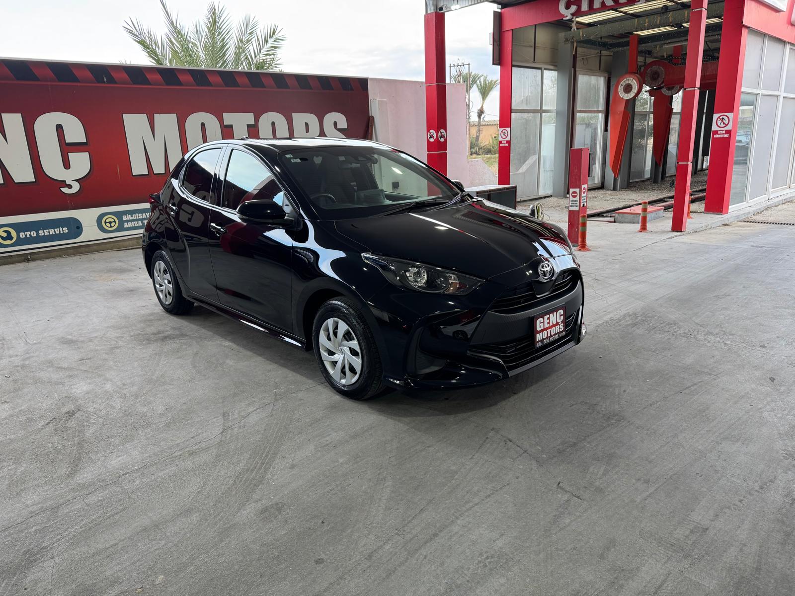 TOYOTA YARİS 