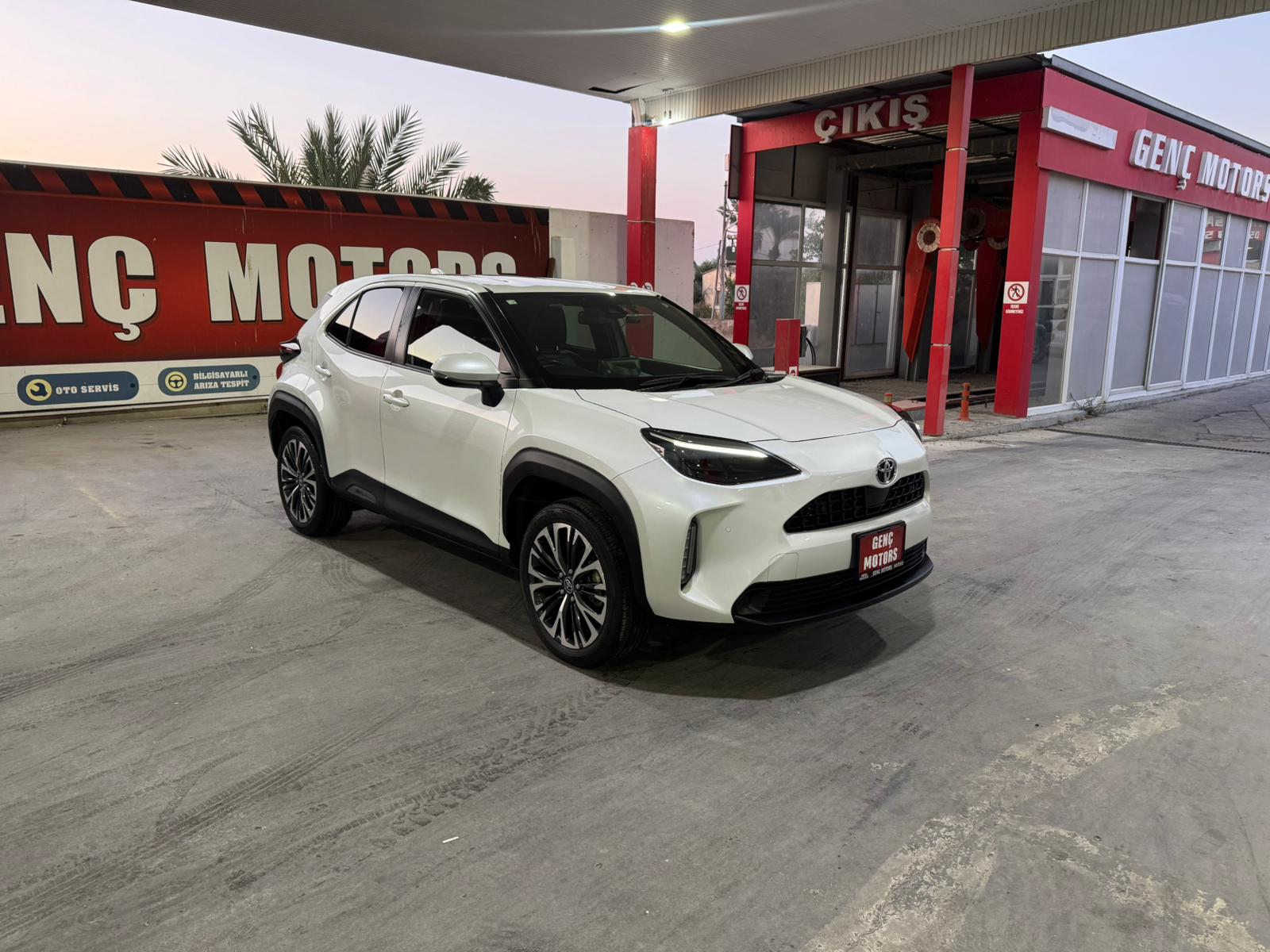 TOYOTA YARİS CROSS