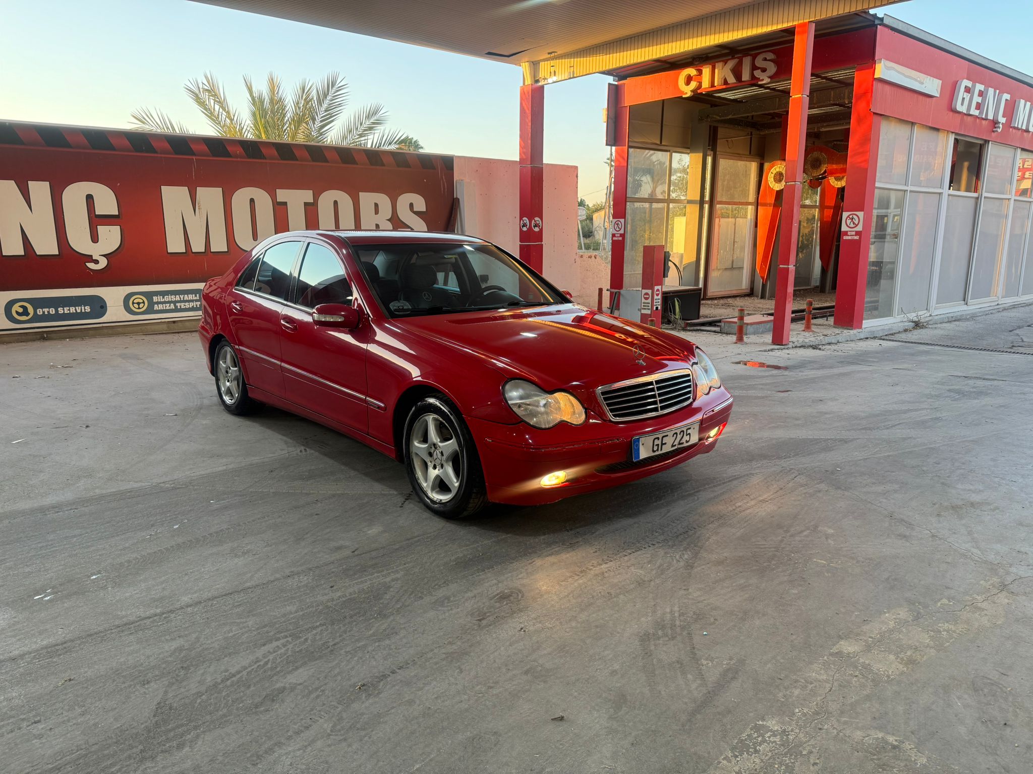 MERCEDES C180 AVANTGARDE