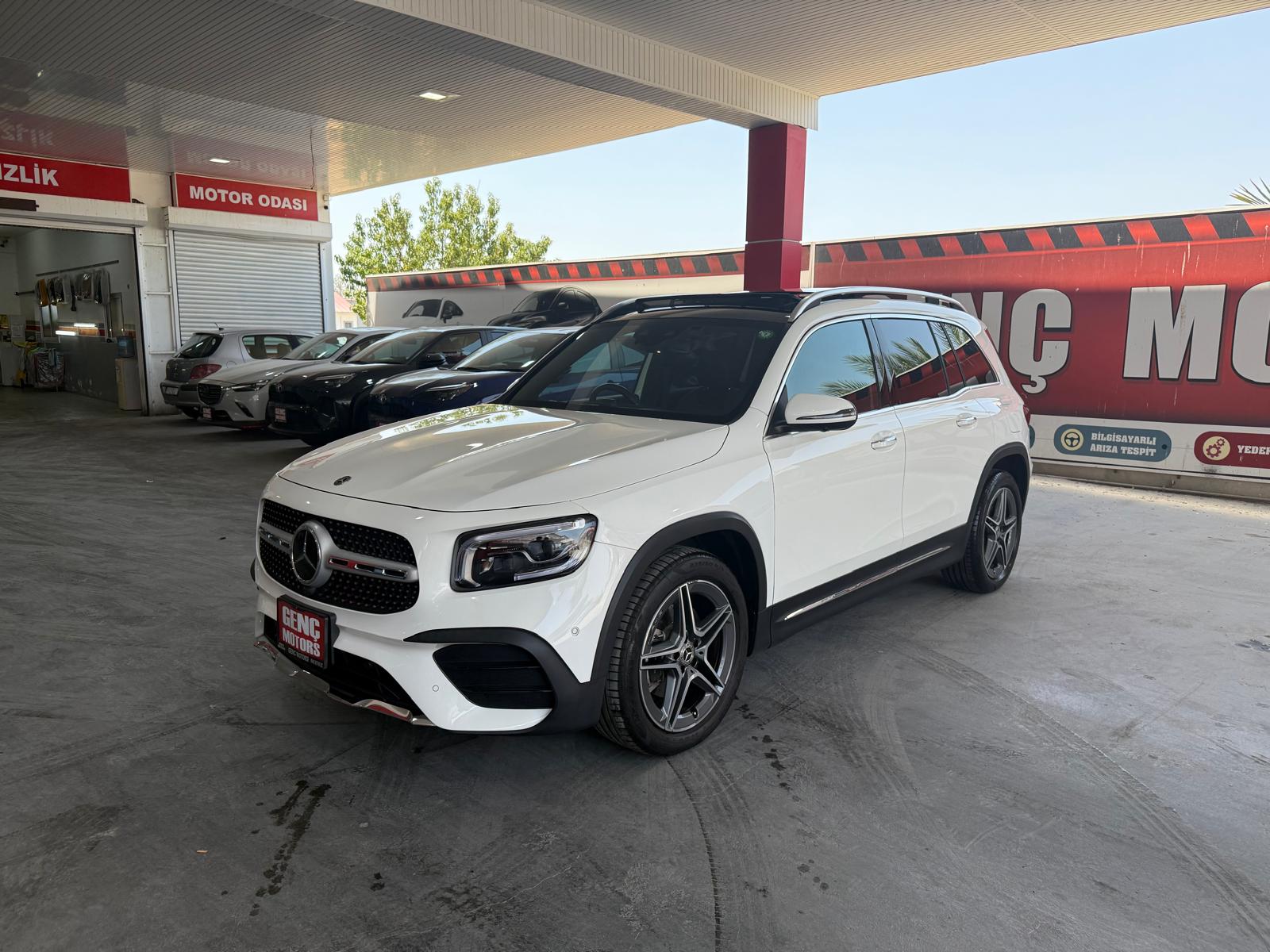  MERCEDES GLB 200 D - AMG SPORT PREMİUM PLUS