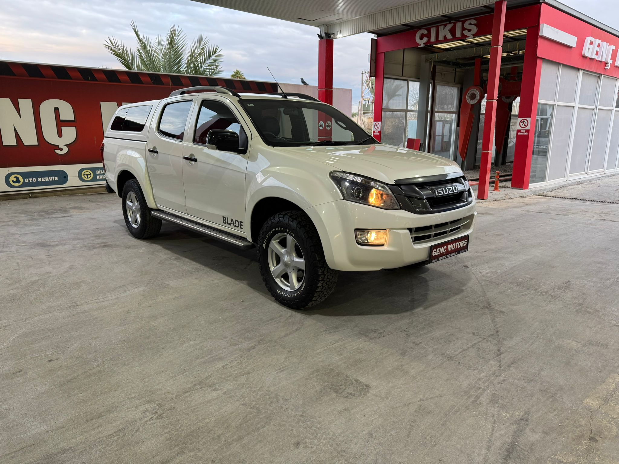 İSUZU D MAX B L A D E 2016 MODEL 