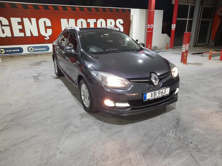  RENAULT MEGANE SPORT 