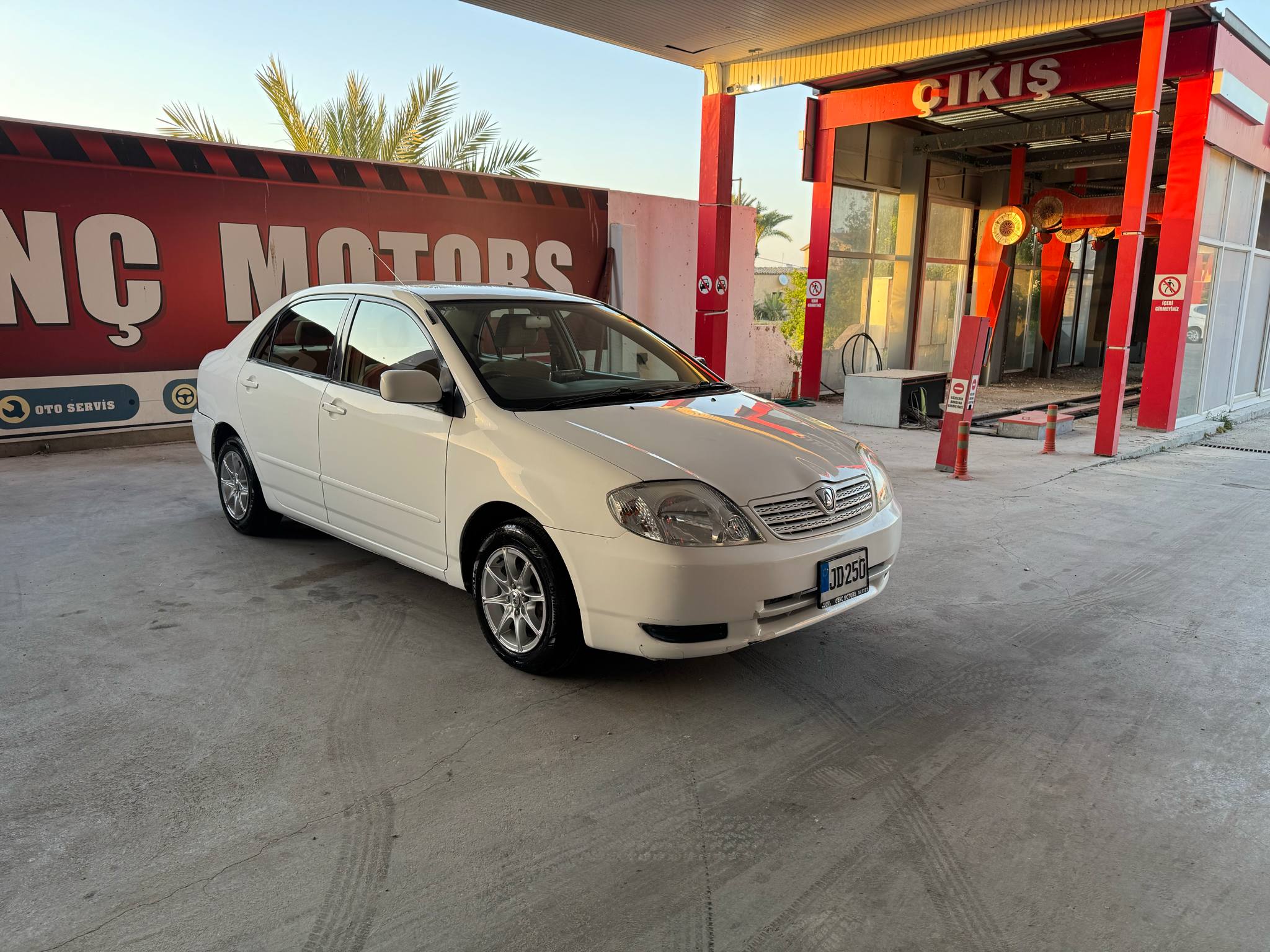 TOYOTA COROLLA - 2003 MODEL